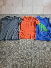 Youth Shirts Size XL Lot Of 3. Under Armour, Nike, Cat  Jack. Great Condition 