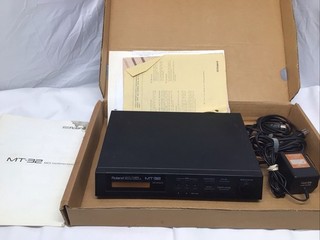 Roland Multi Timbre Sound Module MT 32/W/Manual (TESTED POWER ONLY)