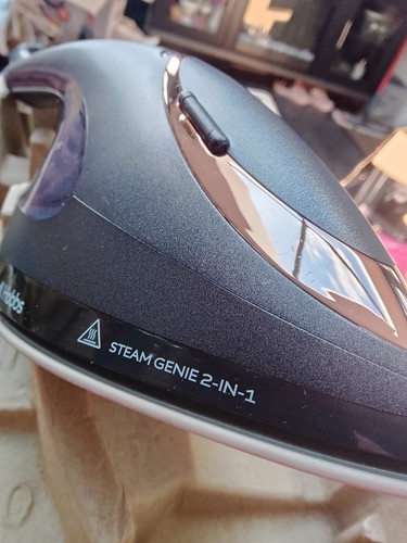 Russell Hobbs Steam Genie 2-in-1 Handdampfer 28370 inkl. Versand