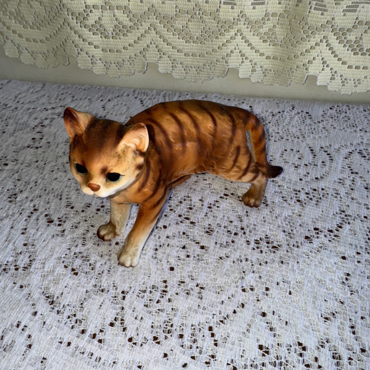 tabbyページ Vintage Porcelain Orange Tabby Cat with Stripes/Green Eyes-Japan