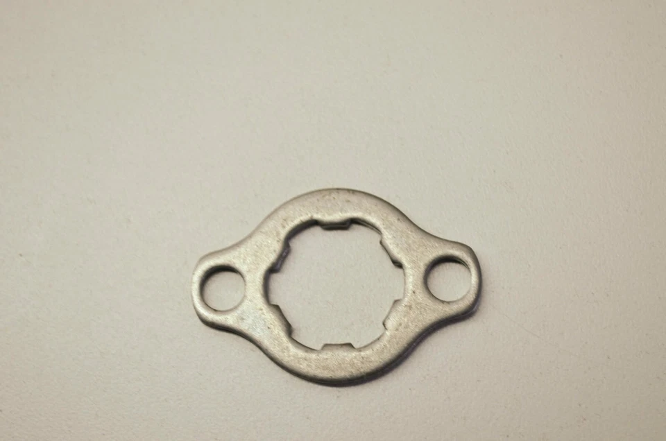 Placa Honda B, pieza de fijación # 95014-92100 Foto 3 de 3