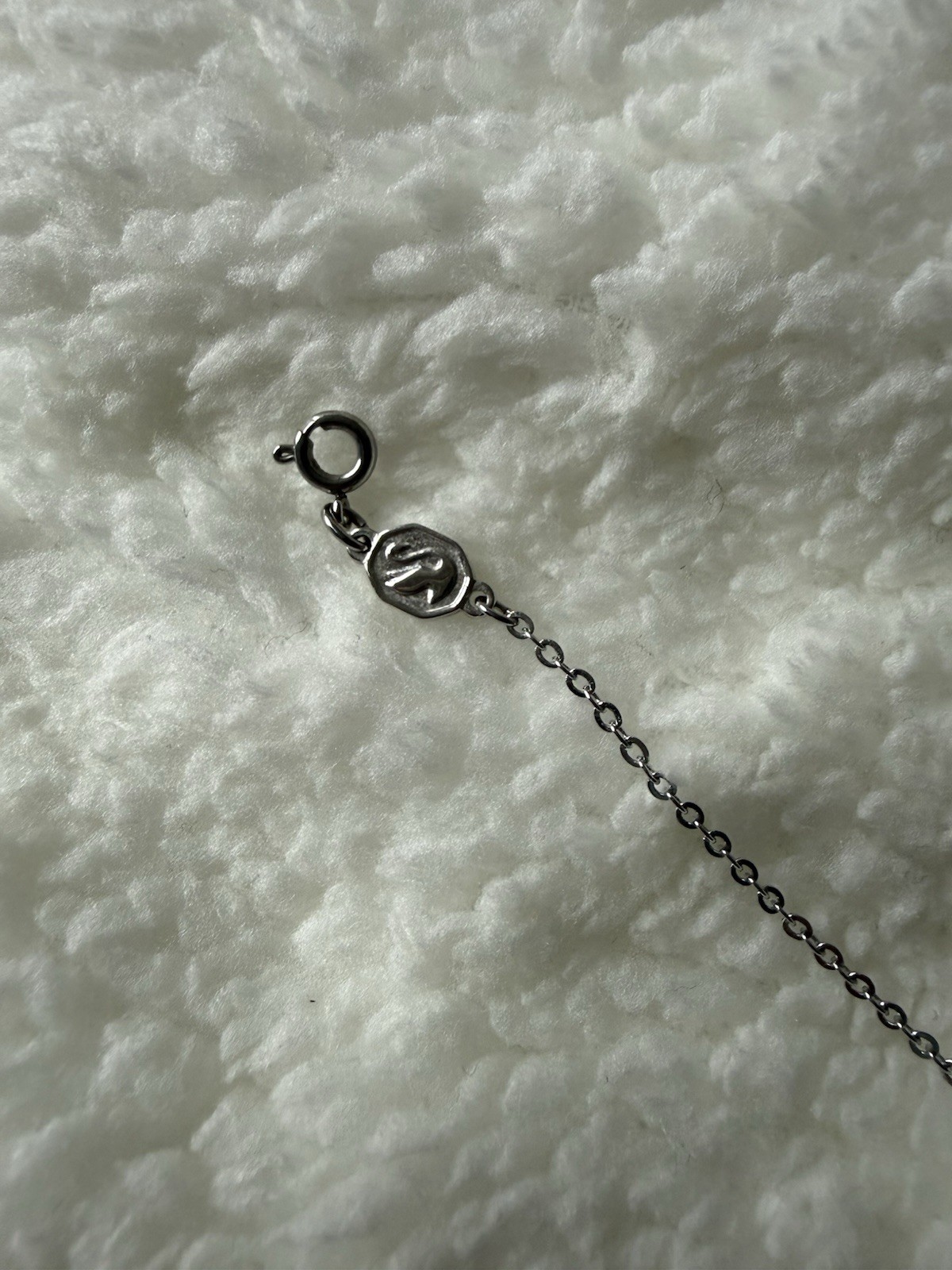 Swarovski Silver Toned, Bow Crystal Pendant Necklace, Rarely worn Rrp £129 image 2