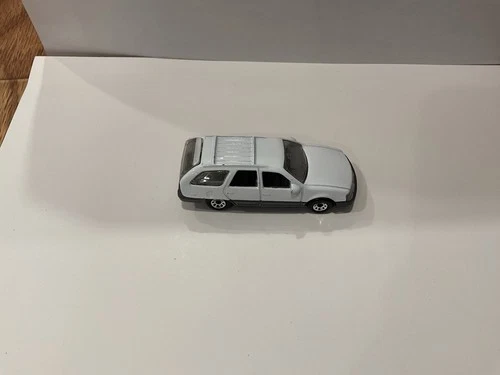 Matchbox Mercury Sable Wagon 1987 Vintage White 1:63 Cool Collectors Car