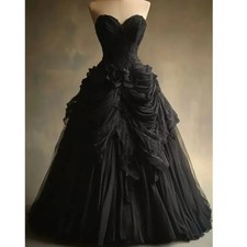 Sweetheart A-Line Gothic Black Wedding Dress Lace Appliques Vintage Bridal Gowns