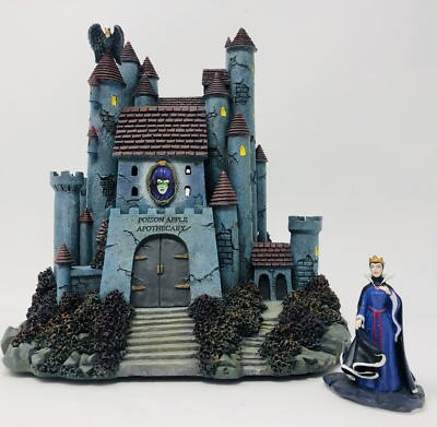 Disney Villains Halloween Village Evil Queen s Castle Hawthorne Village MIB