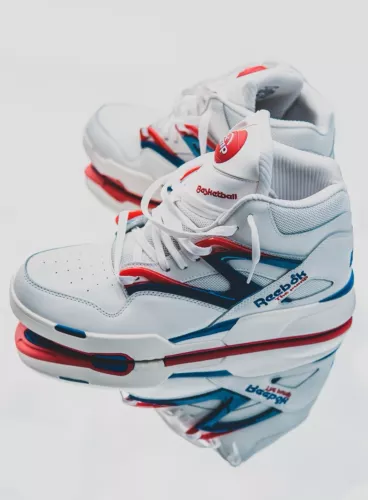 Reebok Pump Omni Zone II Basketball Shoe White Blue Red HR0035 New Men's Sz 9
