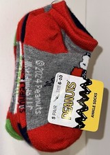 PEANUTS Snoopy Kids Christmas Ankle Socks 5 Pair Size 6-10 Multicolor NWT