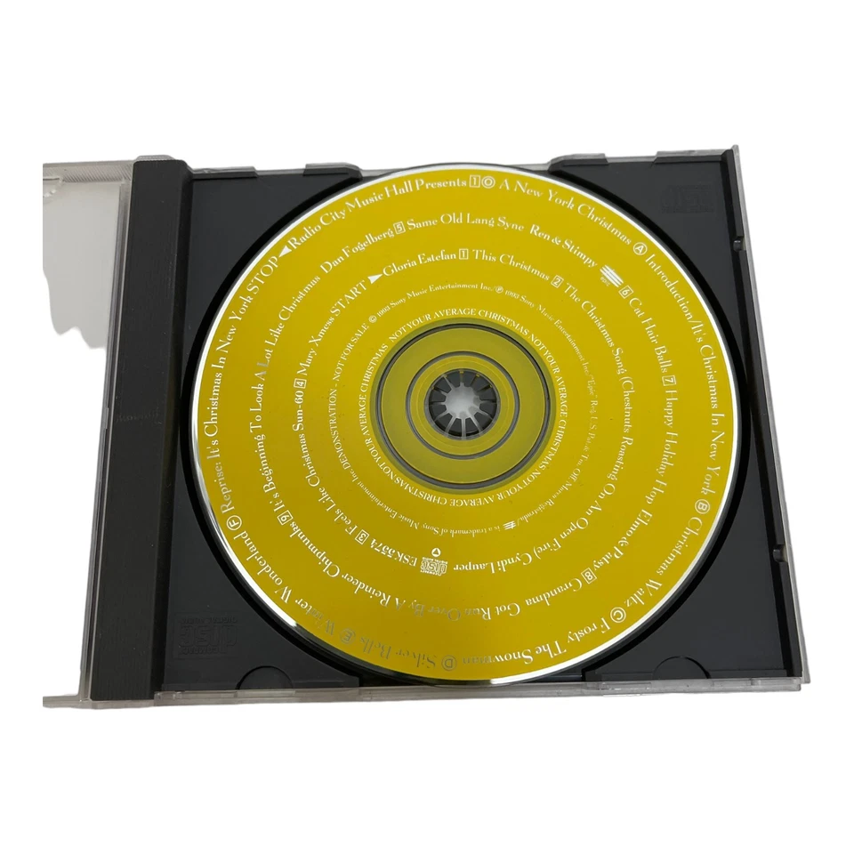 Not Your Average Christmas CD 1993 Epic – ESK 5574 Promo Cyndi Lauper Foto 2 de 3