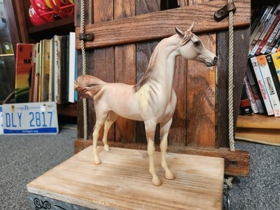Peter Stone Model Horse - Signed Diamond Judges 10 Judges Model 2005 1999 Horse 