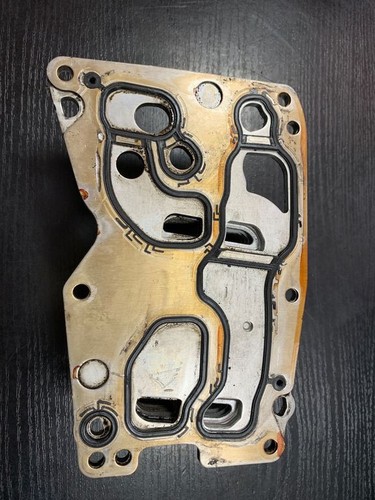 BMW X1 E84 2015 Diesel 105kW Halterung Ölfilter / Ölkühler 70377354 GSD41297