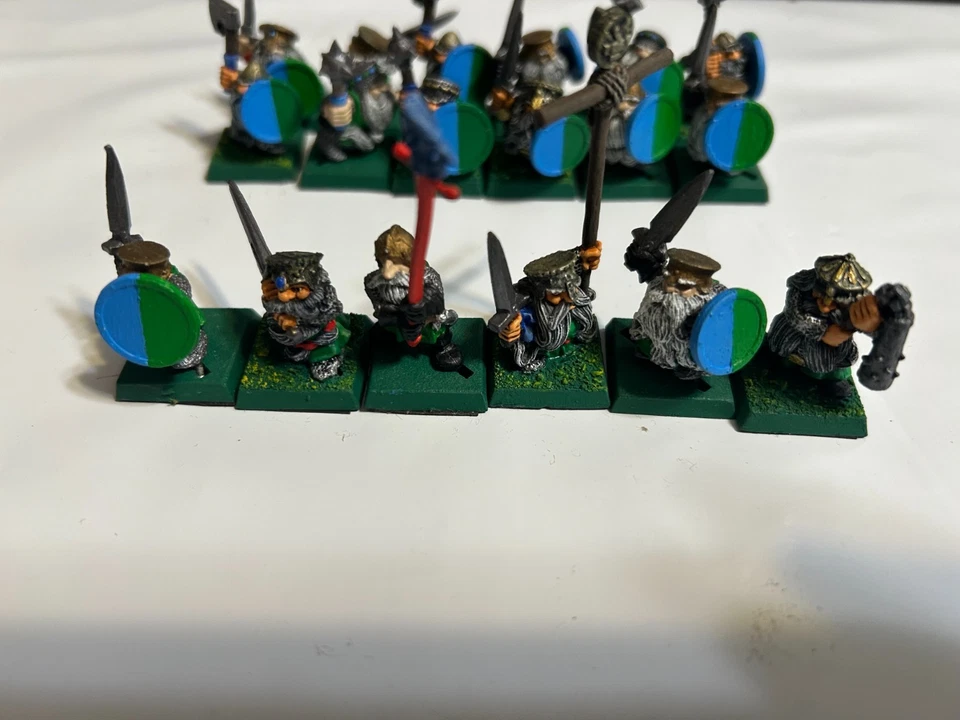 Unidad de 18 DWARF Barbas Largas Metal Ejército Bien Pintado Warhammer Fantasía Juegos Raros Foto 2 de 4