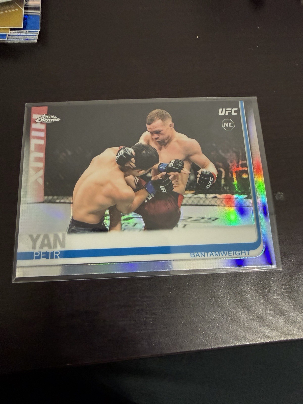 2019 Topps Chrome UFC Petr Yan RC Refractor Insert Rookie