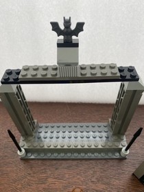 LEGO Studios #1381 Vampire's Crypt 3 original fig/coffin, assembled/not complete