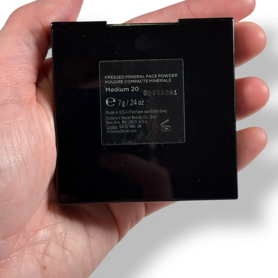Victoria’s Secret VS pó facial mineral prensado sombra média 20 novo sem caixa - Imagem 3 de 4
