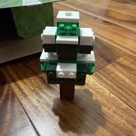 LEGO Minecraft The Snow Hideout 21120 Complete Set 327pcs Ages 8+ Box