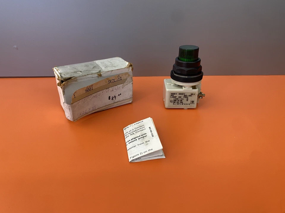 Square D Green Pilot Light 6V 9001 KM31  - Image 2 of 4