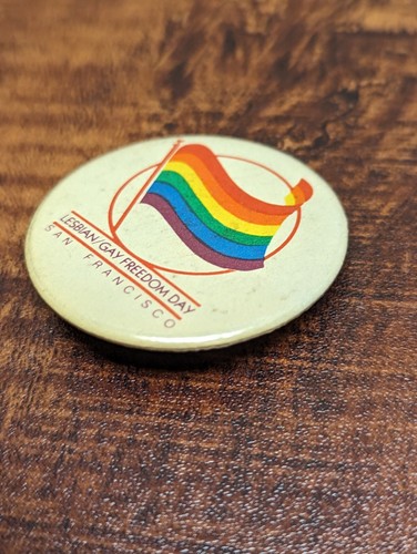 Vintage - San Francisco Lesbian/Gay Freedom Day Pinback / Button - 1 3/4" LBGTQ - Picture 3 of 7