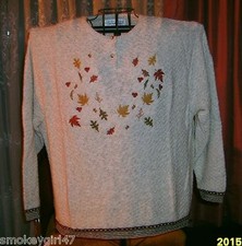 Sweater Womens Size L Scoop Neck, Chelsea Gardens - Made in USA. Leaf Design