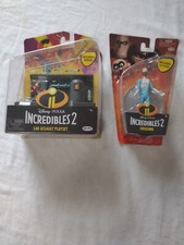 DISNEY PIXAR INCREDIBLES 2 LAB ASSAULT PLAYSET & FROZONE PLAY SET NIB