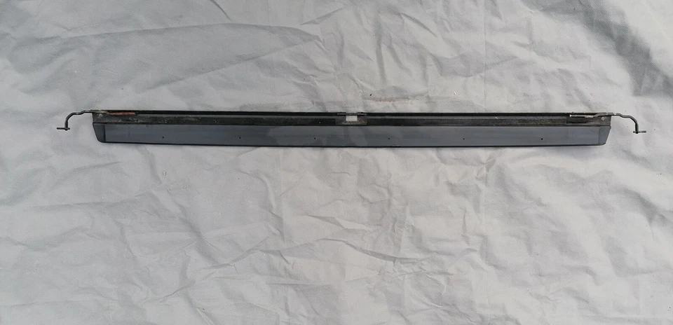 MERCEDES W123 W126 DEFLETOR DE VENTO TETO SOLAR 1237800244 - Imagem 4 de 4