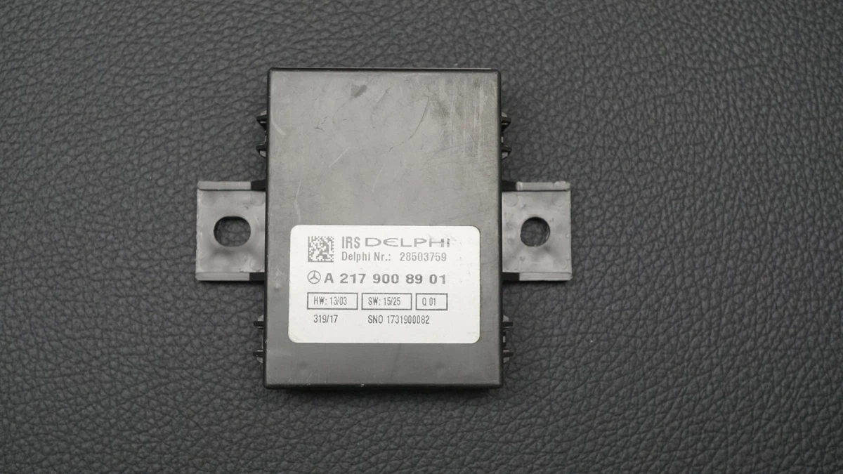 OEM MERCEDES BENZ C205 W205 FUEL PUMP CONTROL UNIT ECU MODULE 