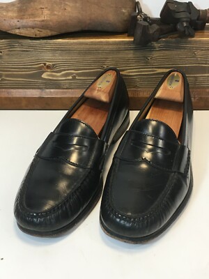 Cole Haan Men display picture 1