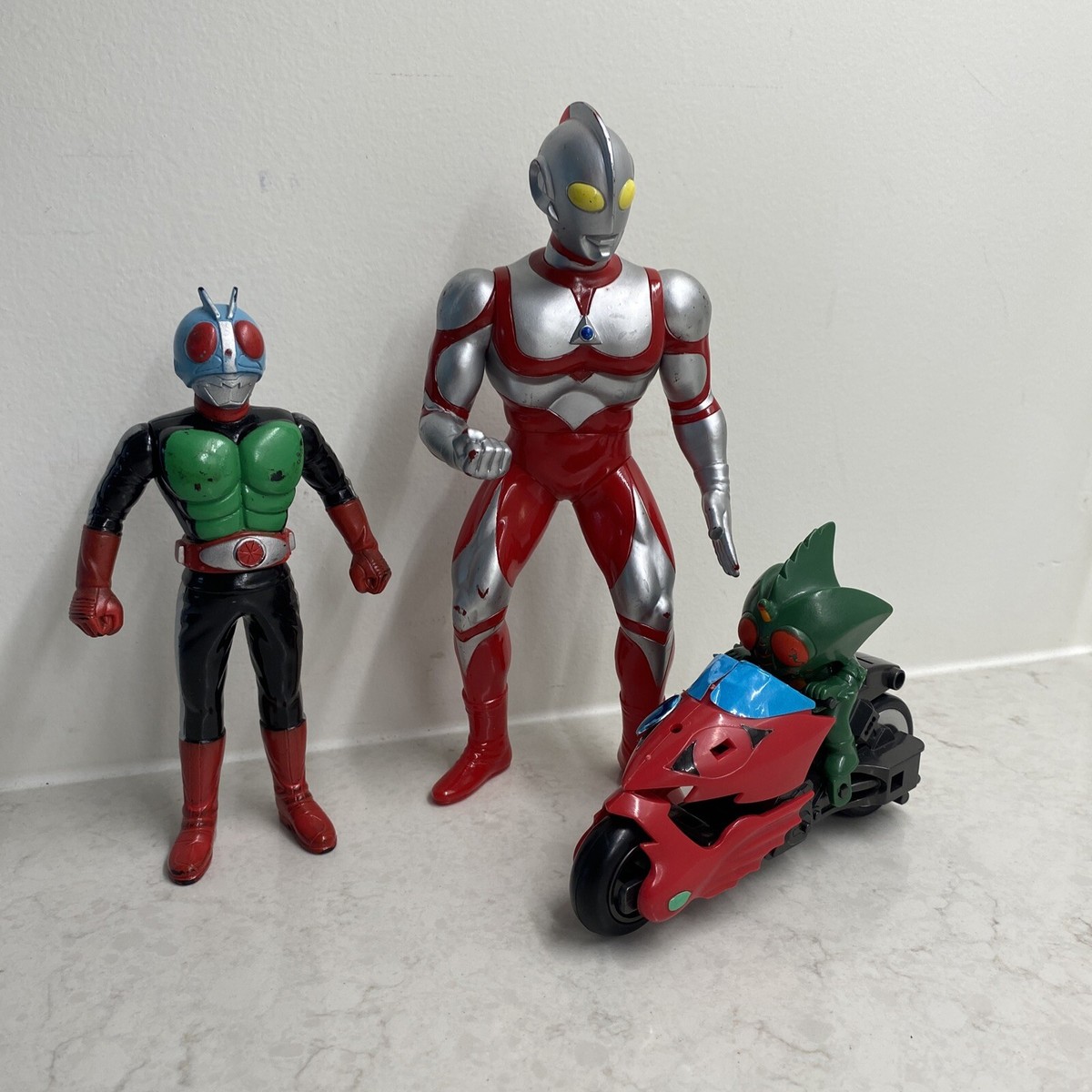 Ultraman 1990 Tsuburaya 8 Inch Action Figure And Others Kamen
