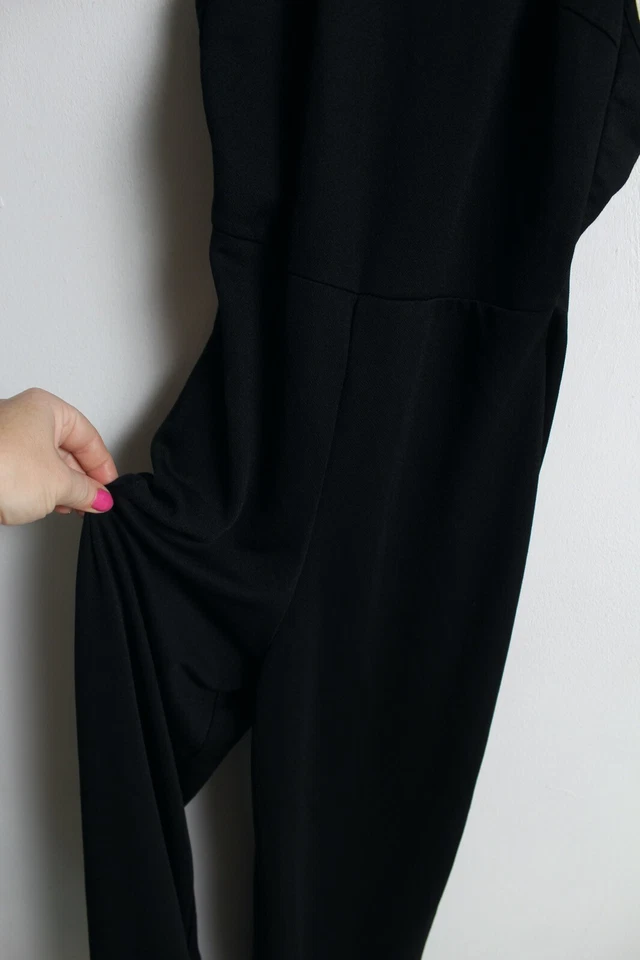 Macacão Boohoo Feminino com Alça de Cordas - Preto - Tamanho 8 (a9) - Imagem 3 de 4