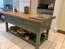 kitchen island breakfast bar