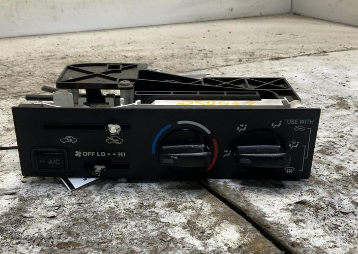 1997-2000 Toyota Tacoma Manual A/C Heater Climate Temperature Control OEM USED