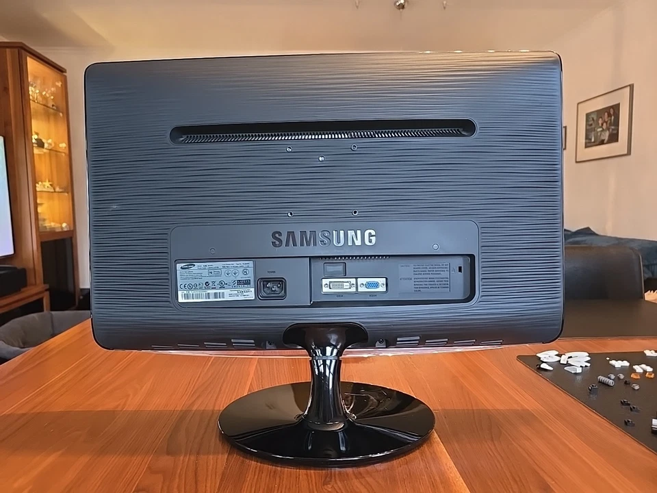 Samsung SyncMaster B2430 Monitor schwarz 24Zoll TOP-ZUSTAND  - Bild 4 von 4