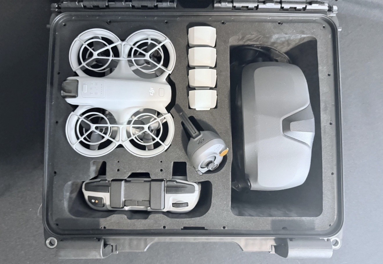 DJI Neo Drone Fly More Combo With FPV Goggles Motion Controller and Hard Case