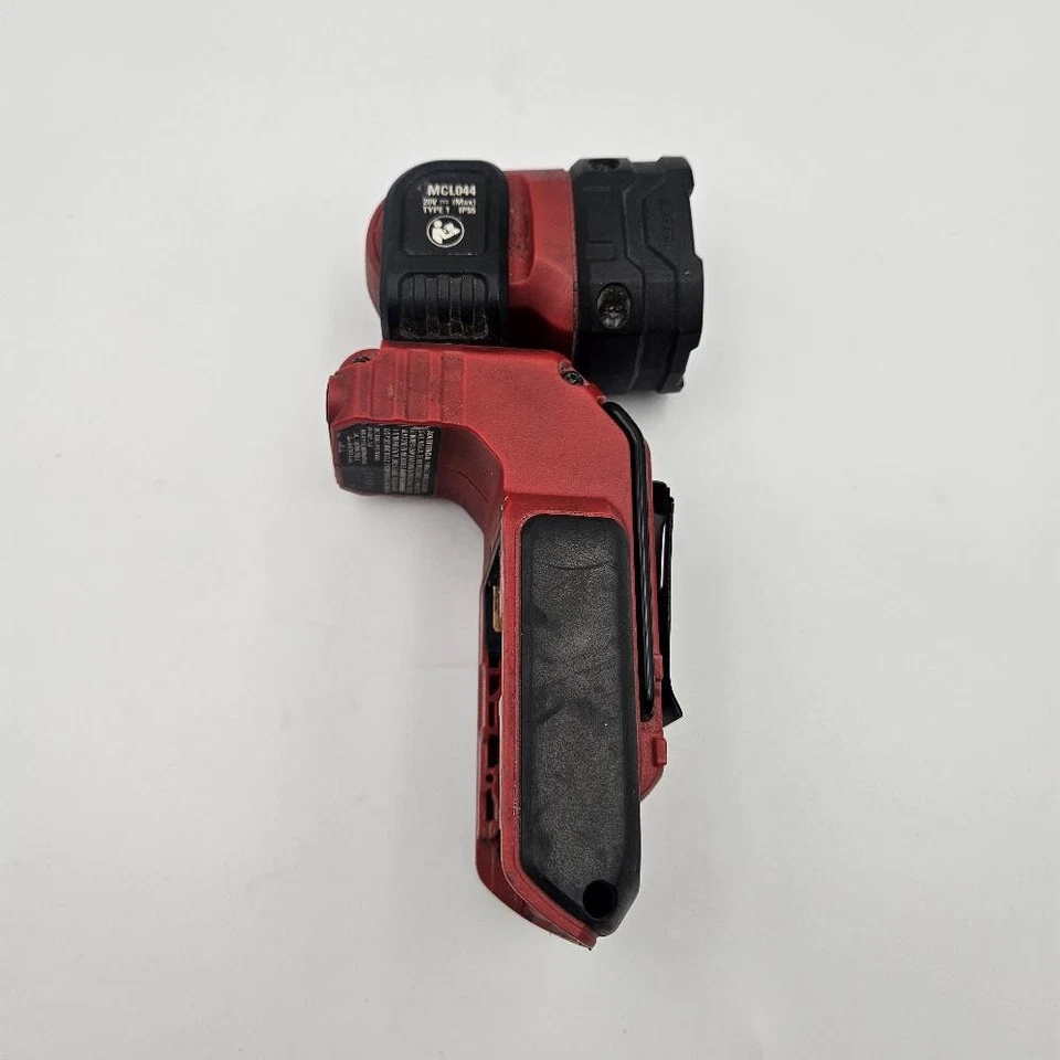 Mac Tools MCL044 Cordless 20V Magnetic LED Work Light W/ Hanger & Belt Clip - Image 3 of 4