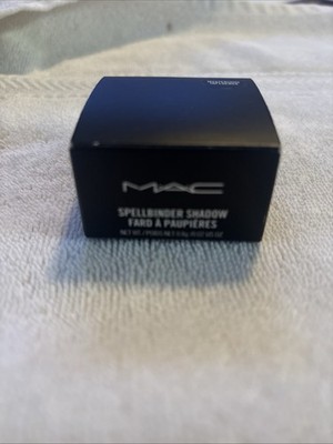 New In Box MAC Spellbinder Shadow Cosmic Clash 