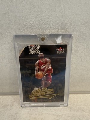 2004-05 Fleer Ultra - LeBron James #114 Gold Medallion