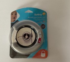 SAFETY 1st NO DRILL INDOOR LEVER HANDLE LOCK Protects Babies and Toddlers Safety