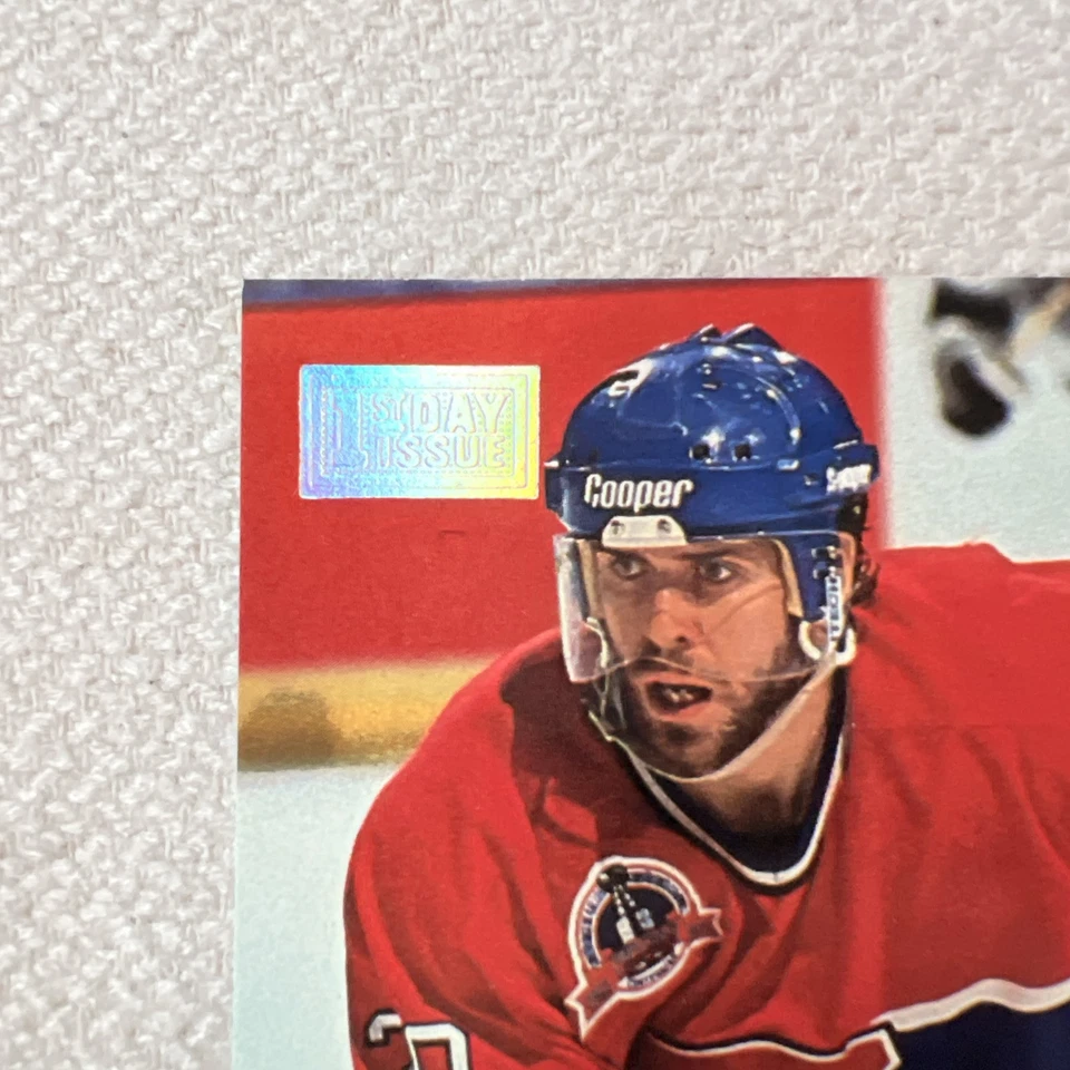 1993-94 Topps Stadium Club 1st Day Issue Eric Desjardins #170 - Image 2 of 3