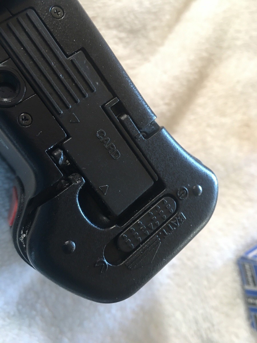 Nikon Coolpix 950- (Battery Door Broken), Parts & Additional