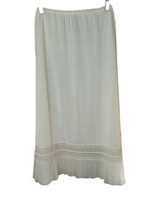 Vintage Mojud Half Slip M Coquette Romantic Feminine Cream Silky Cottagecore