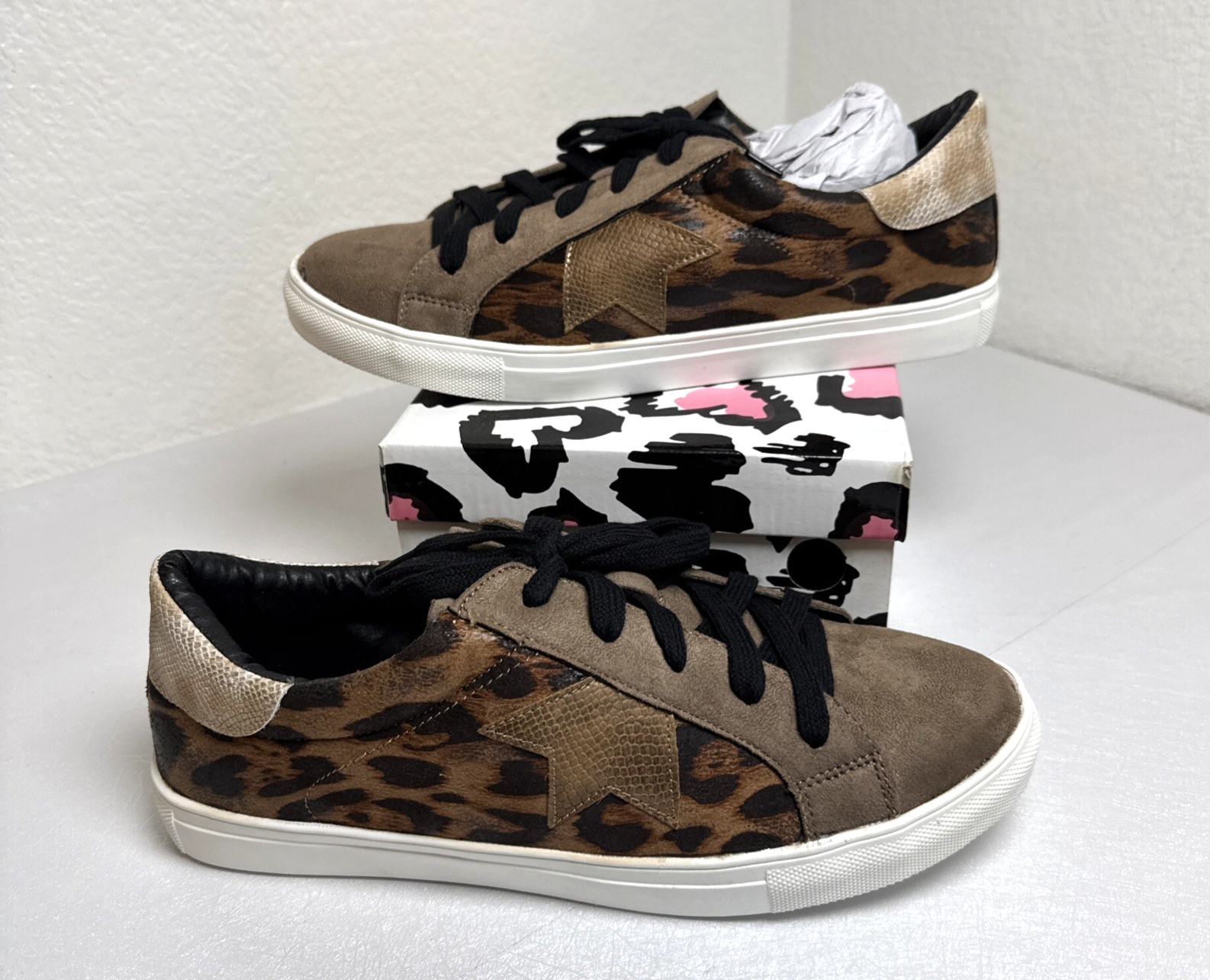 Women&rsquo;s Size 10 Casual Shoes &ndash; New