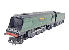 Triang Hornby R356S OO Gauge Winston Churchill Locomotive BR Tested Runner Boxed