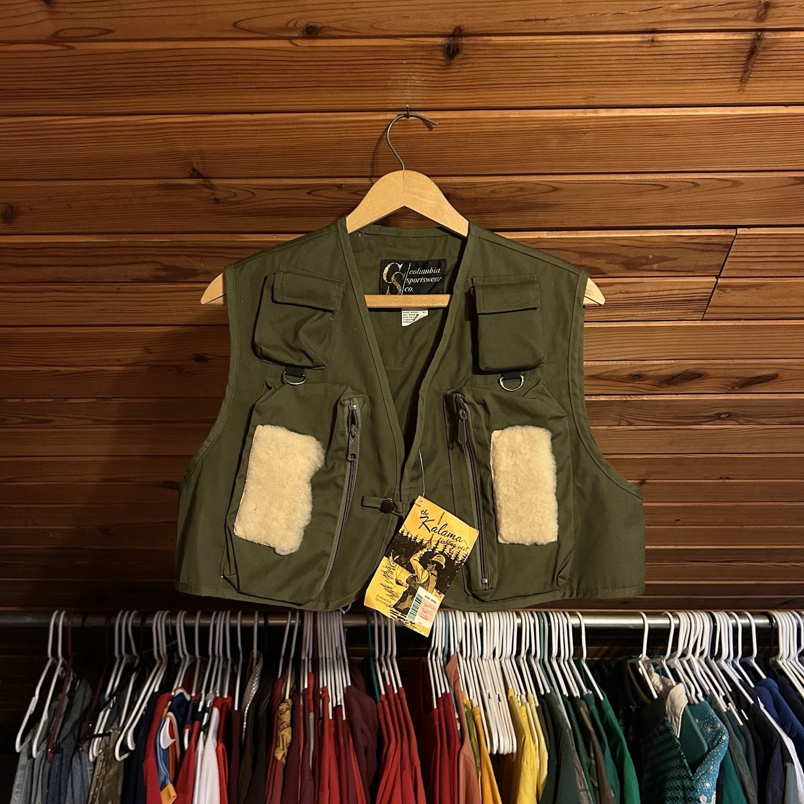 Vintage Columbia PFG Fishing Sage Fly Fishing Utility Vest Men's Size Large
Opens in a new window or