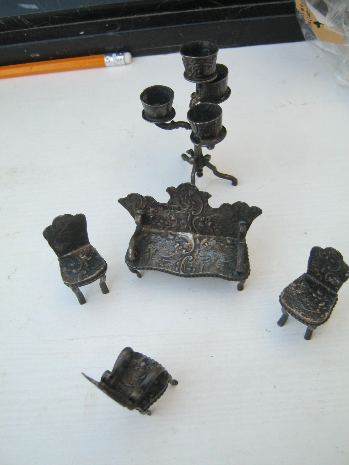 Picture 2 of 8