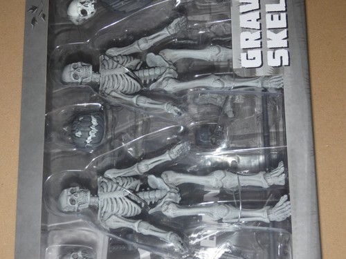 GRAVEYARD SKELETONS (Mythic Legions) Four Horsemen Studios - Picture 20 of 24