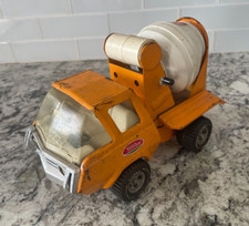 Vintage Tonka USA Pressed Steel Cement Mixer Truck Tilt Bed