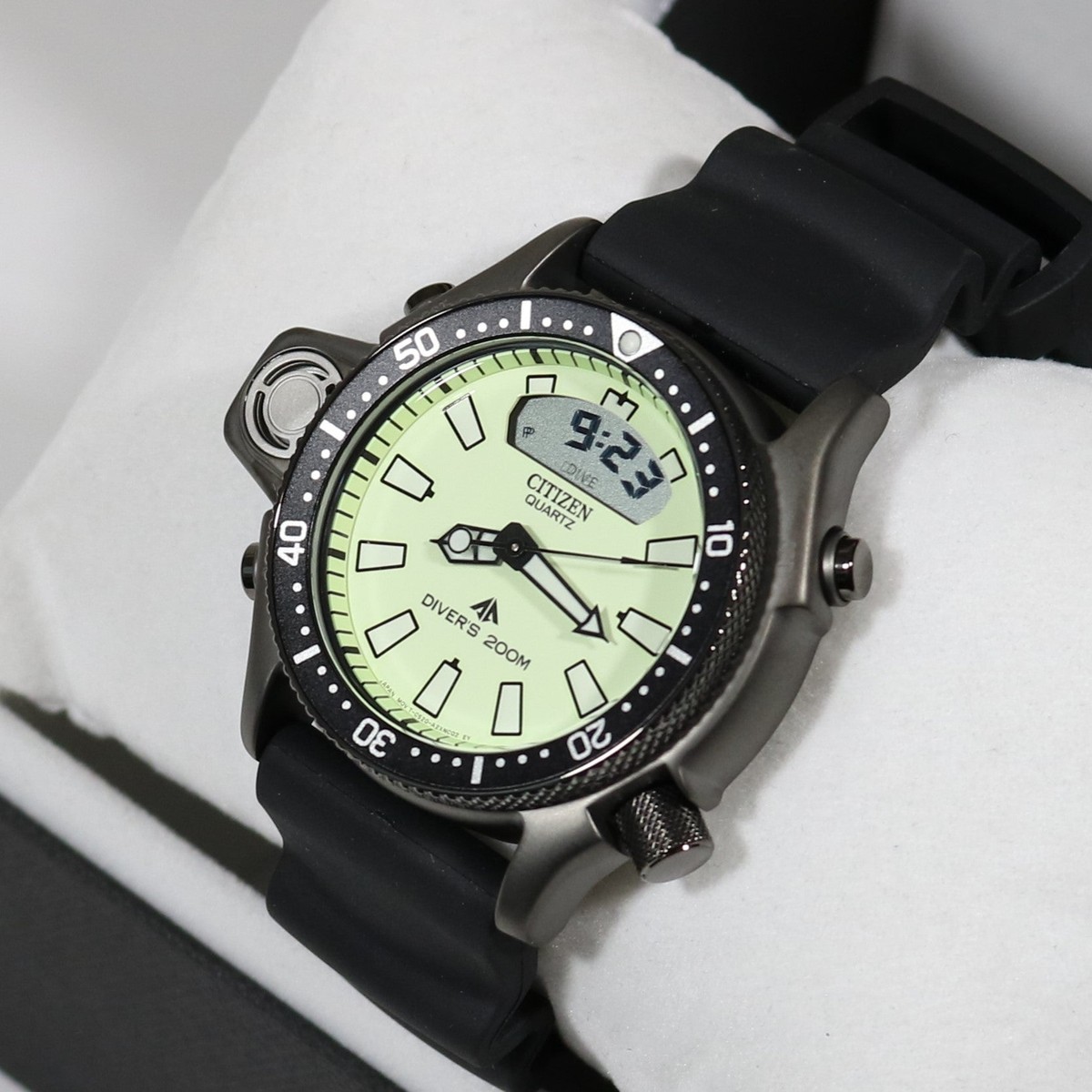 Citizen Promaster Aqualand Full Lume Dial Divers Watch Citizen Promaster Aqualand Full Lume Dial Divers Watch
