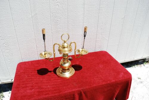 CHAPMAN 1981 PORTABLE BRASS LAMP ISSUE NO. L-7520 W/TWO SWINGING ARMS.
