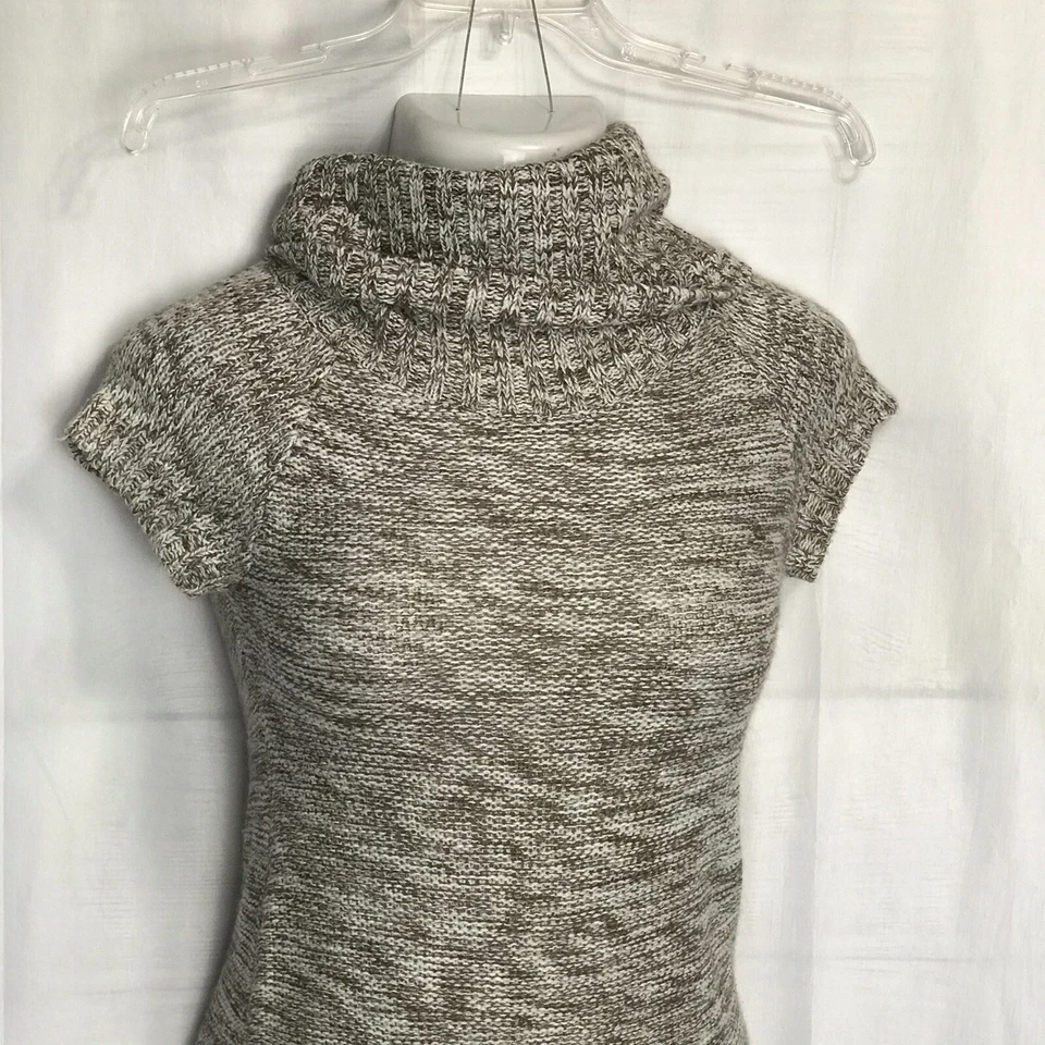 City Triangle 针织高领毛衣连衣裙 ~ 米色 ~ 小号 ~ 及膝 — 第 2/4 张图片