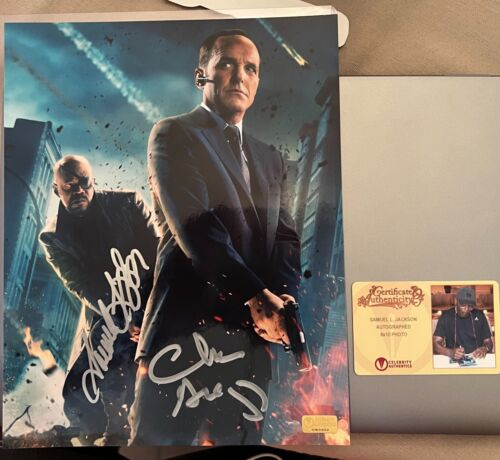 Samuel L. Jackson and Clark Gregg autographed 8x10 Celebrity Authentics COA auto