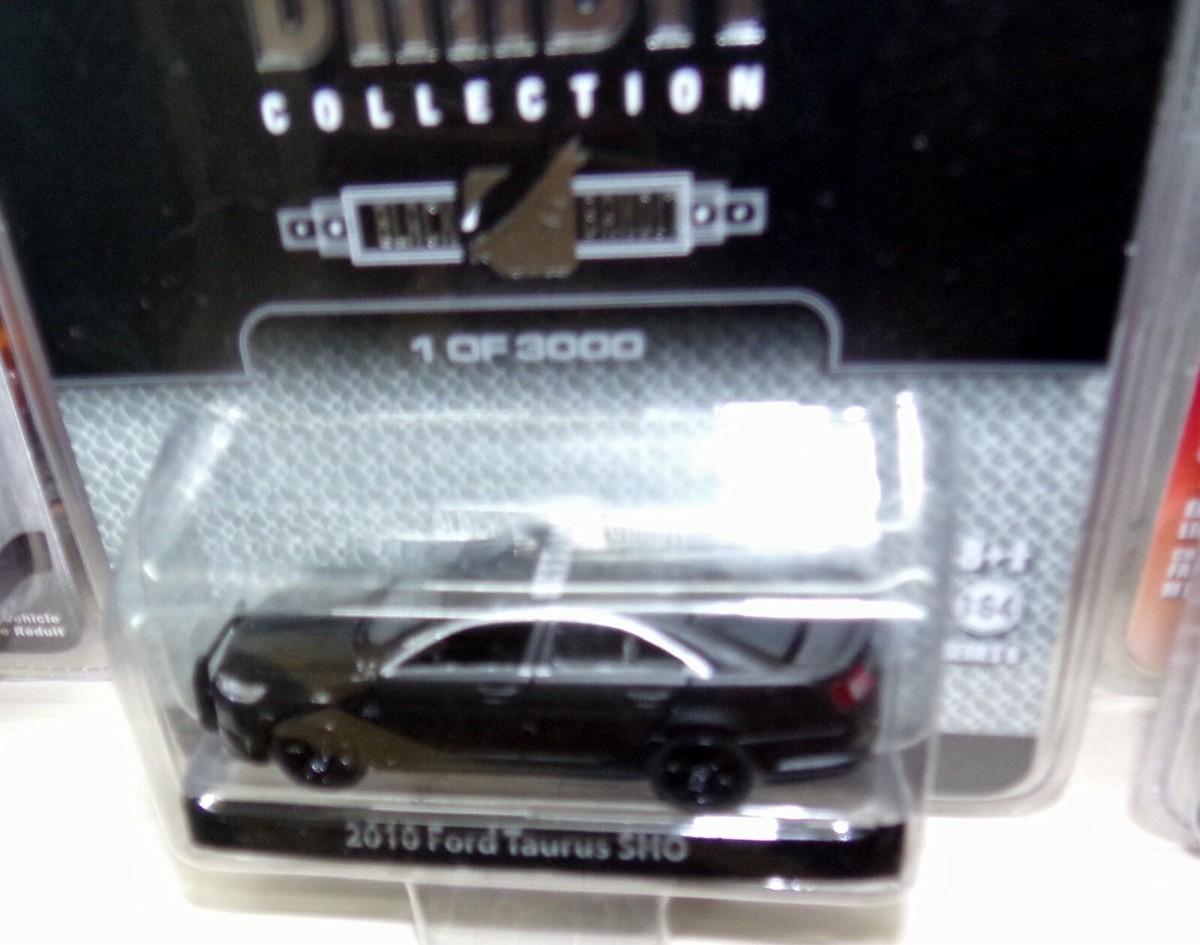 Greenlight 1/64 Black Bandit Series 6 2010 Ford Taurus SHO